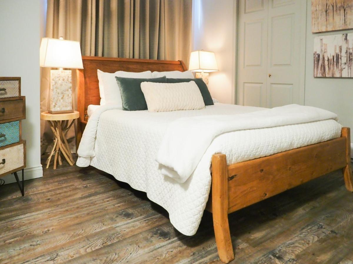 Rayleigh Riverfront Retreat- Peaceful Garden Oasis-25 Minutes To Ski Hill แคมลูปส์ ภายนอก รูปภาพ