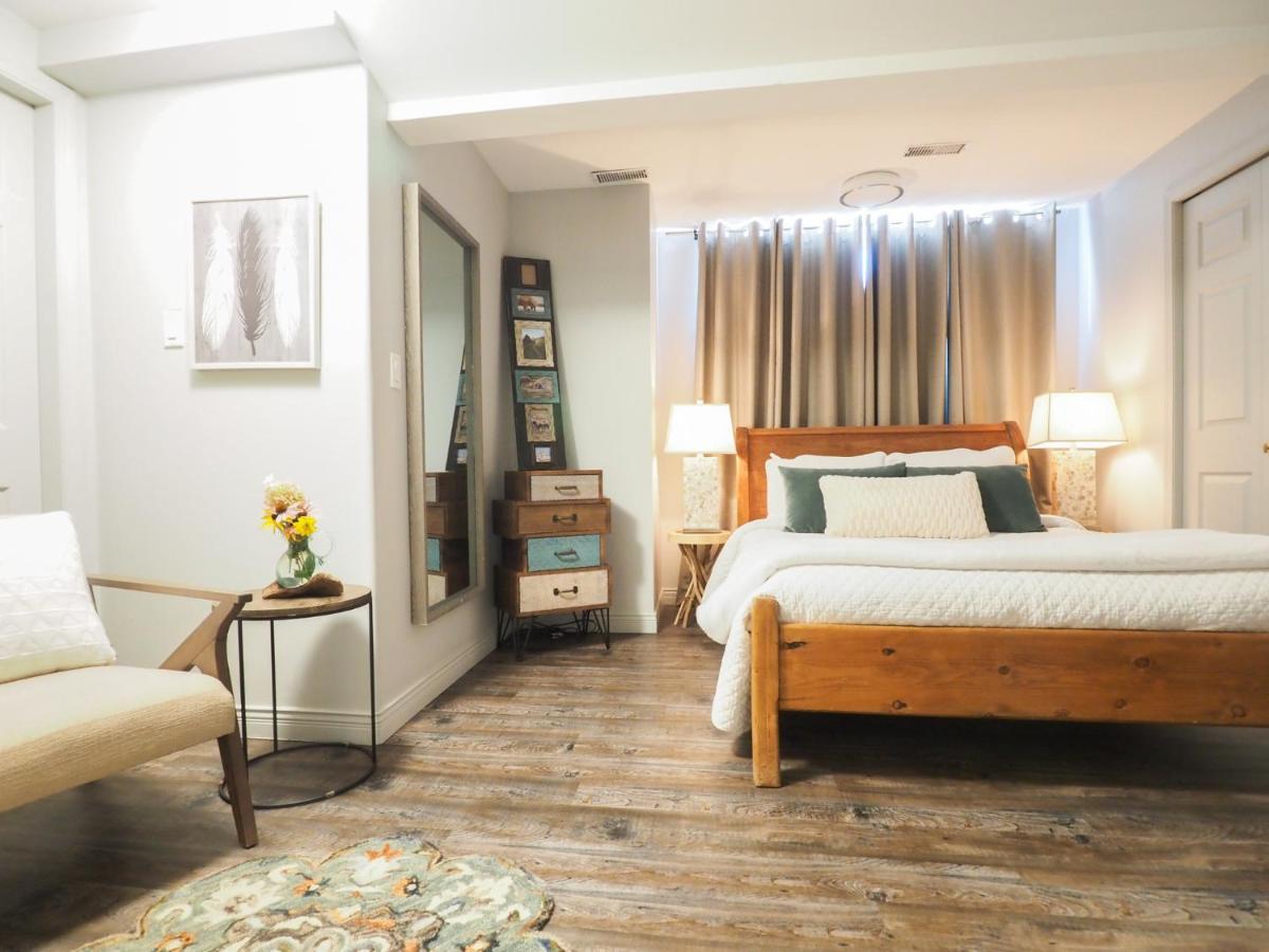 Rayleigh Riverfront Retreat- Peaceful Garden Oasis-25 Minutes To Ski Hill แคมลูปส์ ภายนอก รูปภาพ